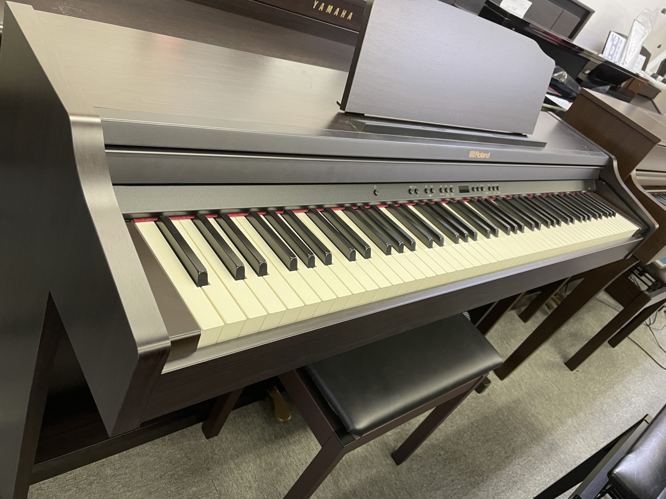i423 Roland RP501R-NB 2017年製 ローランド 電子ピアノ - 福岡県の楽器